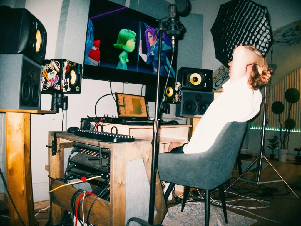 74% of Independent Artists Earned Less Than $1,000 Last Year