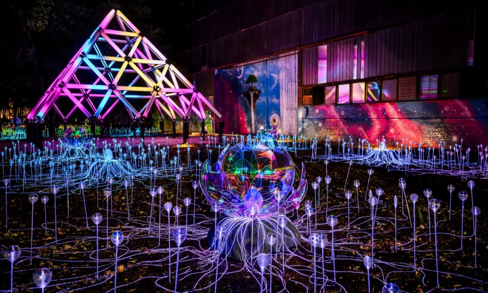 Aura Bay Open Air Opens on Budapest's Óbudai Island with HUGEL
