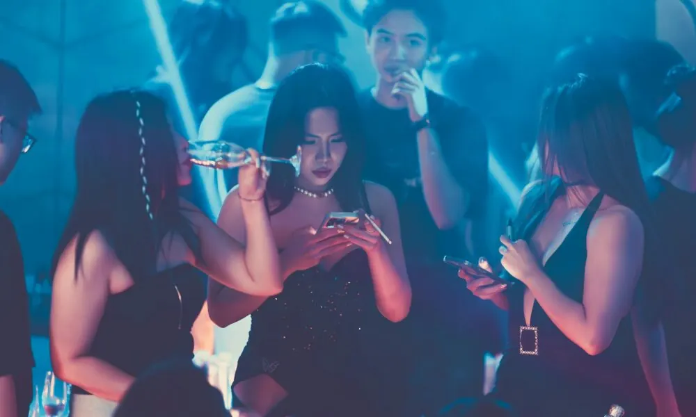 Digital Platforms and Interactive Tech Reshape Club Culture