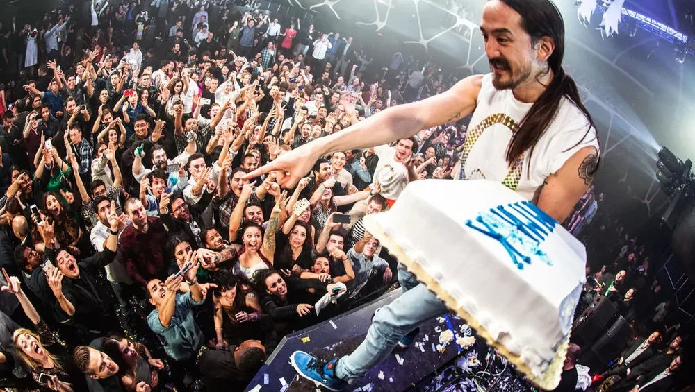 EDM World in Uproar! Steve Aoki Declares End to Iconic Cake Tradition... Or Does He?!