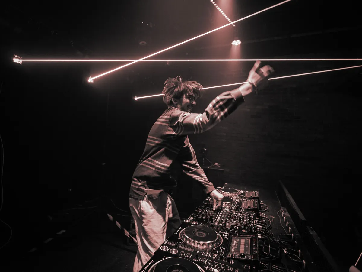 French Producer roi* Lands Lost Lands Slot With Shaq-Sampled Riddim Track