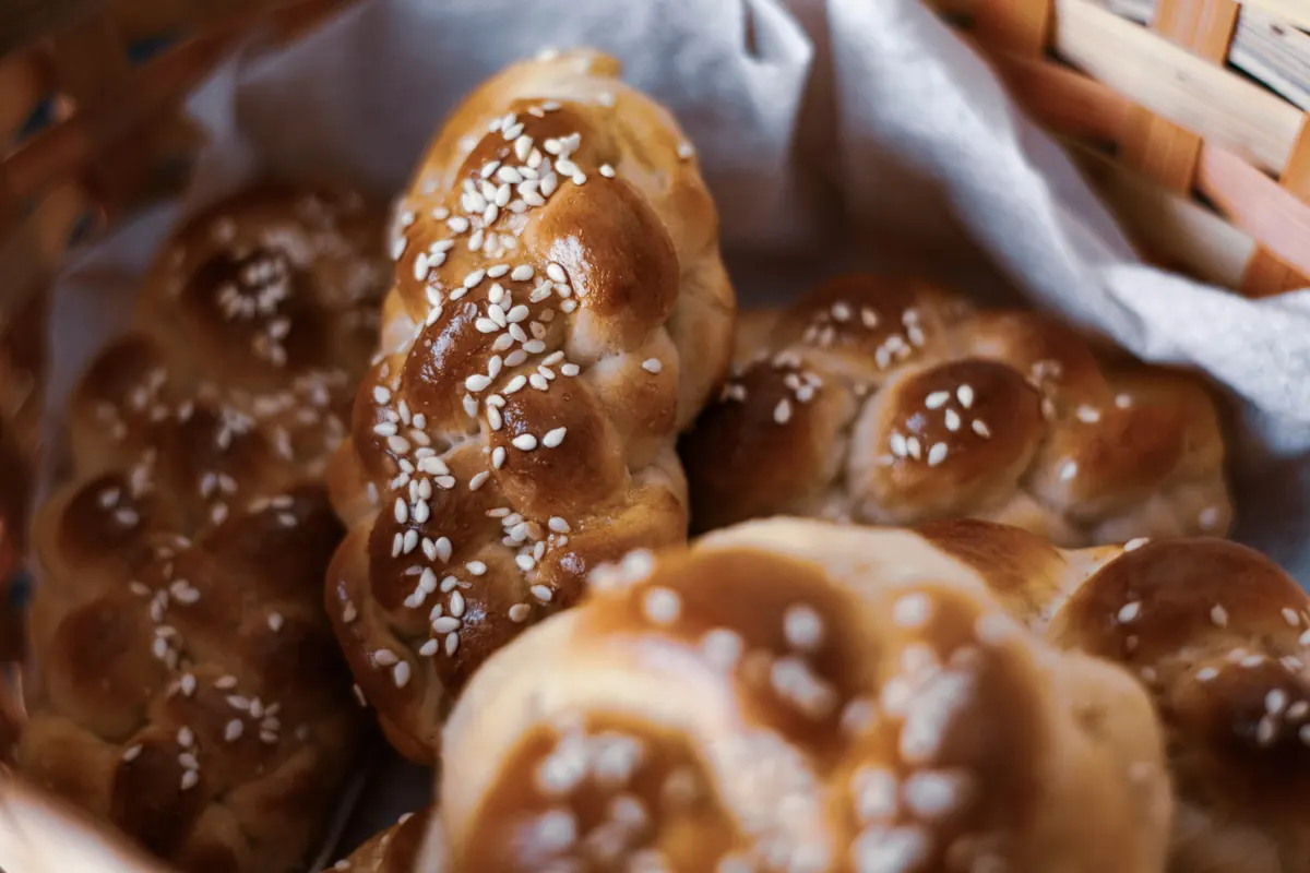 Global ChallahFest Brings DJ-Led Bread Rave to Five U.S. Cities