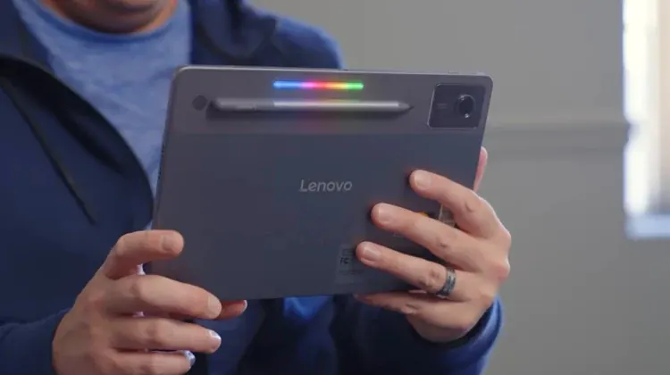 Google's 'Pixel Glow' Set to Electrify Notifications on Future Devices!