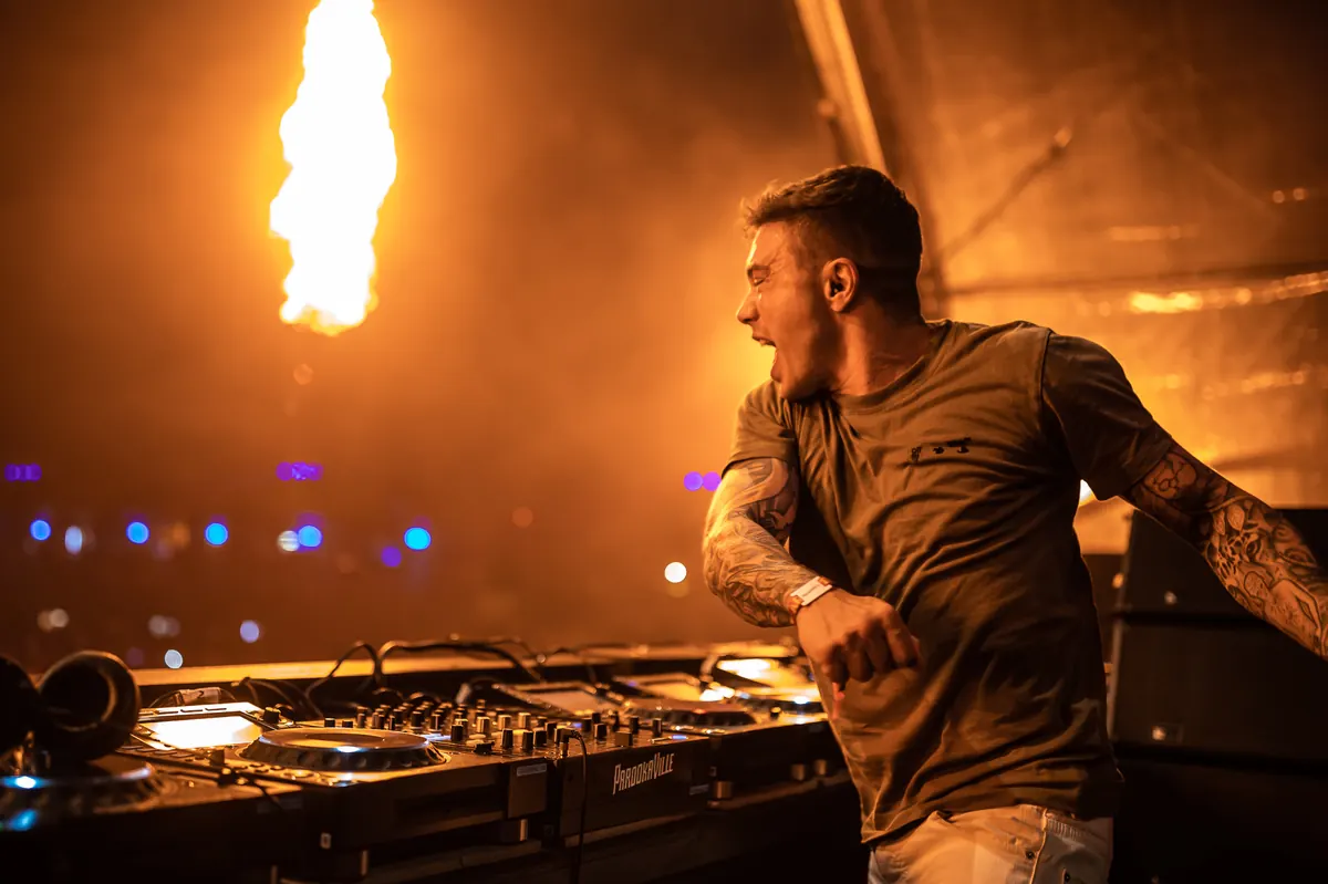 Headhunterz Returns to North America for REDLINE Festival