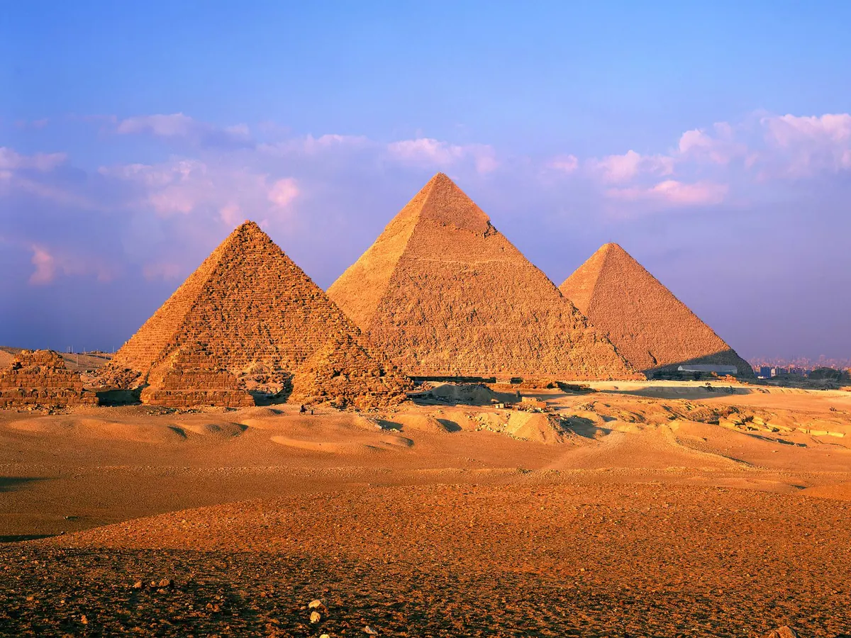 Indira Paganotto Brings Artcore Showcase to Great Pyramids of Giza
