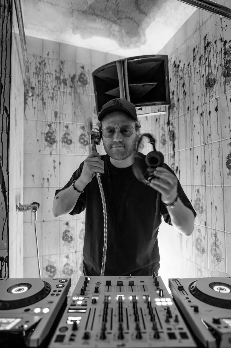 Marco Weber Releases Deep Tech Single 'Pot Holes' on deeperdub
