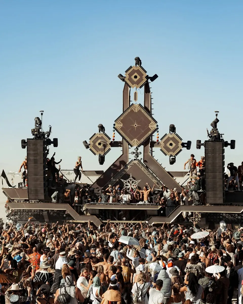Mayan Warrior Brings Art Car Experience to Chicago for First Time