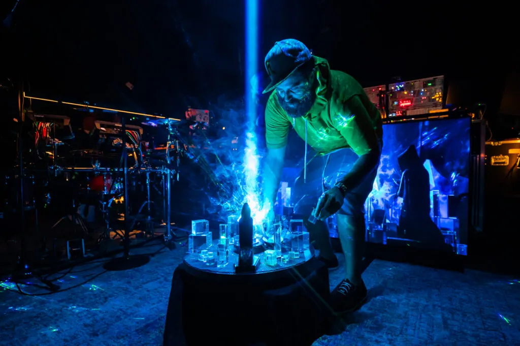 Pretty Lights Opens Remix Contest for 'The Sun Spreads in Our Minds'