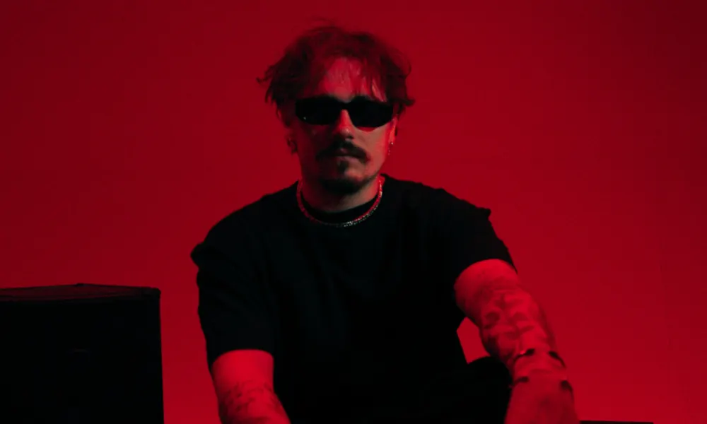 REYUS and Émilie Rachel Release 'Deeper Water'