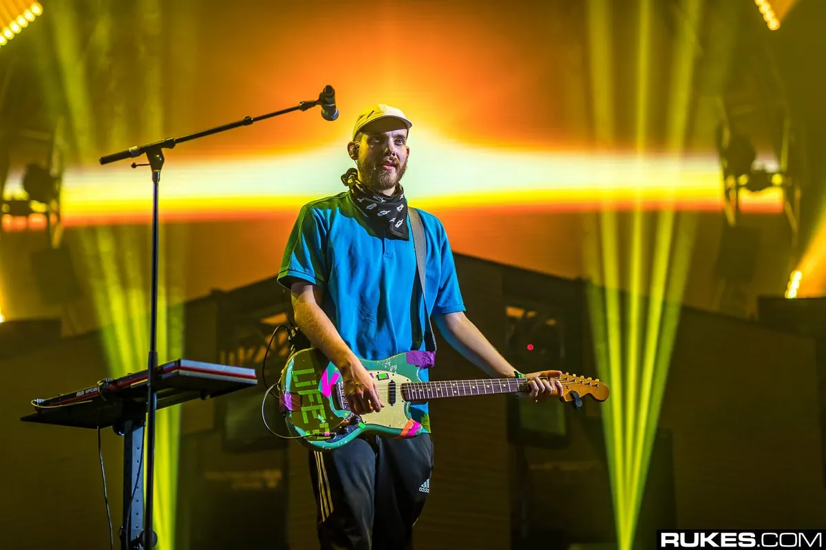 San Holo Releases Fourth Album 'TRUE LOVE IN A MADE UP WORLD'