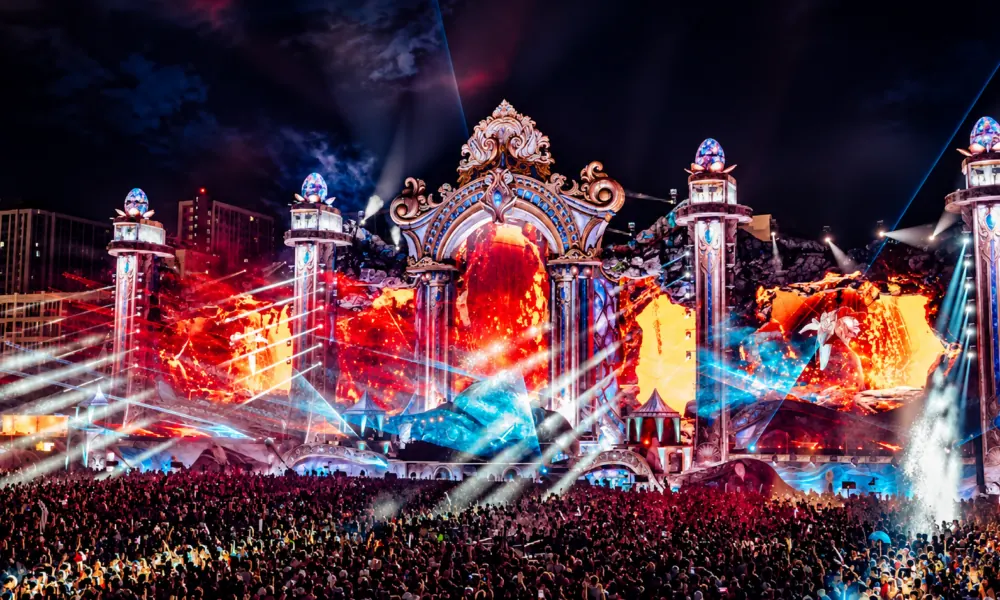 SIAM Songkran Announces April 2027 Dates and LUMINARA Theme