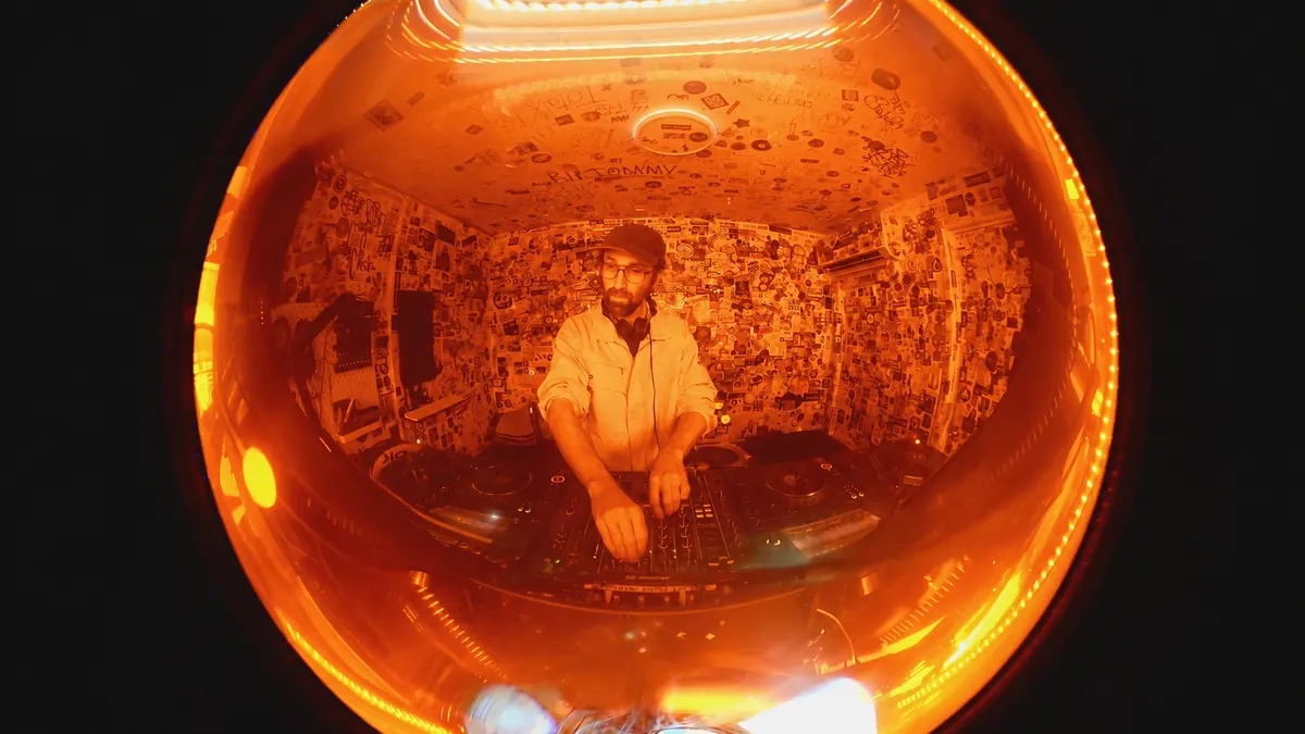Thomas Bangalter Plays First US DJ Set in 17 Years at Brooklyn Radio