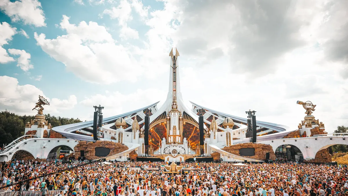 Tomorrowland's 'Love' Teaser Brings Back 2022 Statue